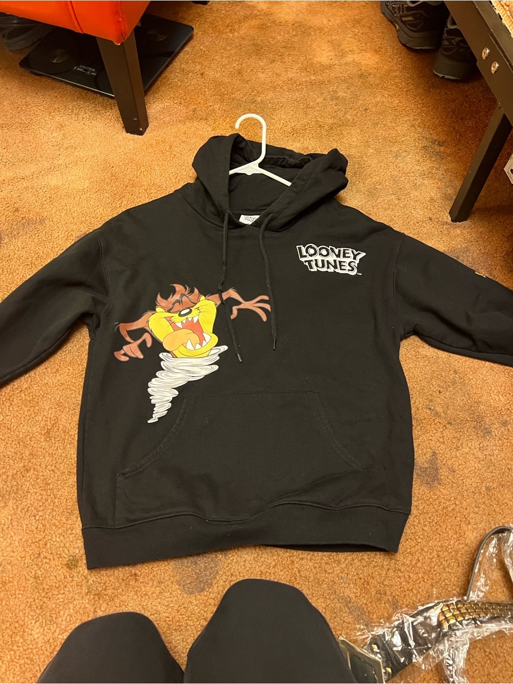 Limited Edition Rare Warner Bros. Black Looney Tunes Pullover Hoodie
